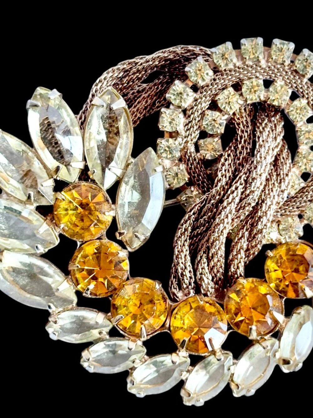 1950s 1960s Rhinestone Gold Tone Brooch